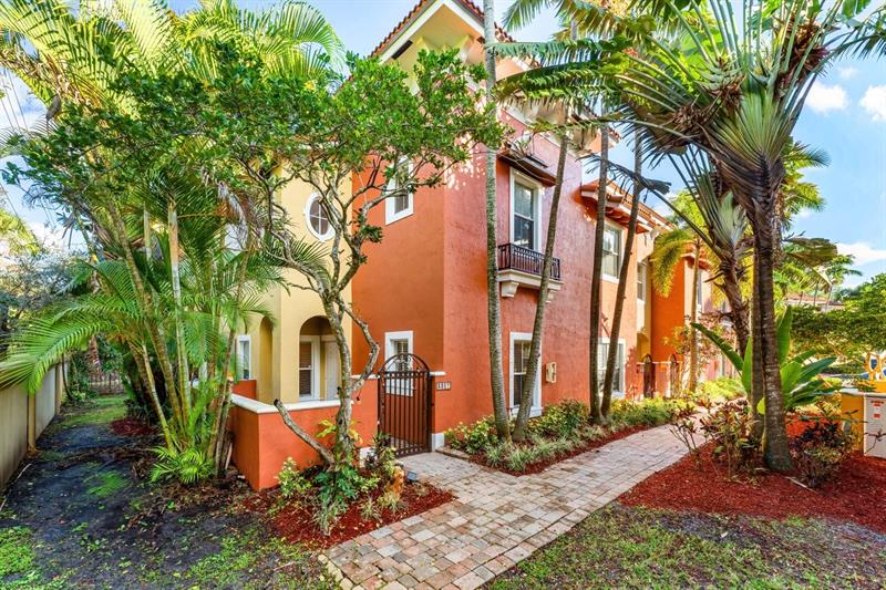 Details for 3307 Merrick Ln 1004, Margate, FL 33063