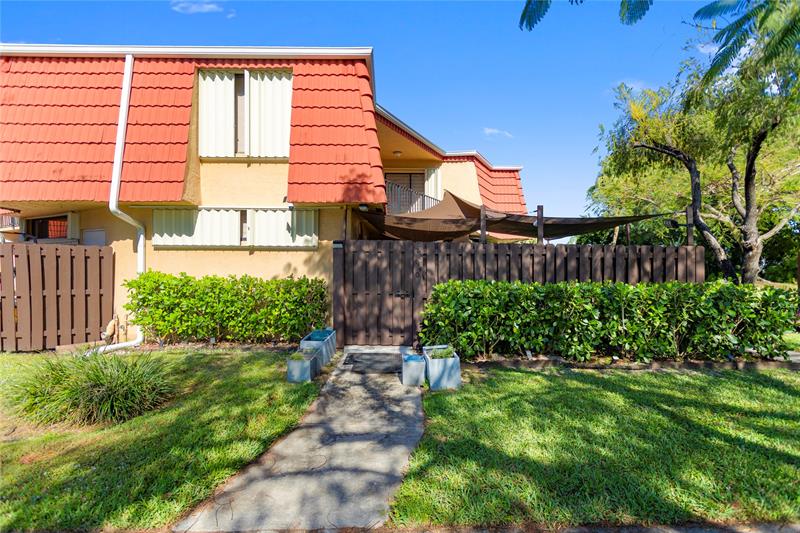 Details for 22940 Oxford Place C, Boca Raton, FL 33433