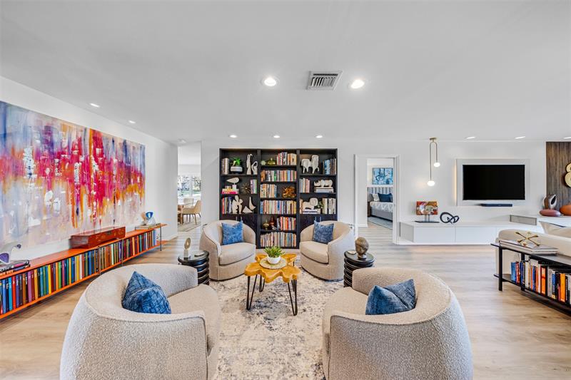 Details for 3651 Oaks Clubhouse Dr P11, Pompano Beach, FL 33069