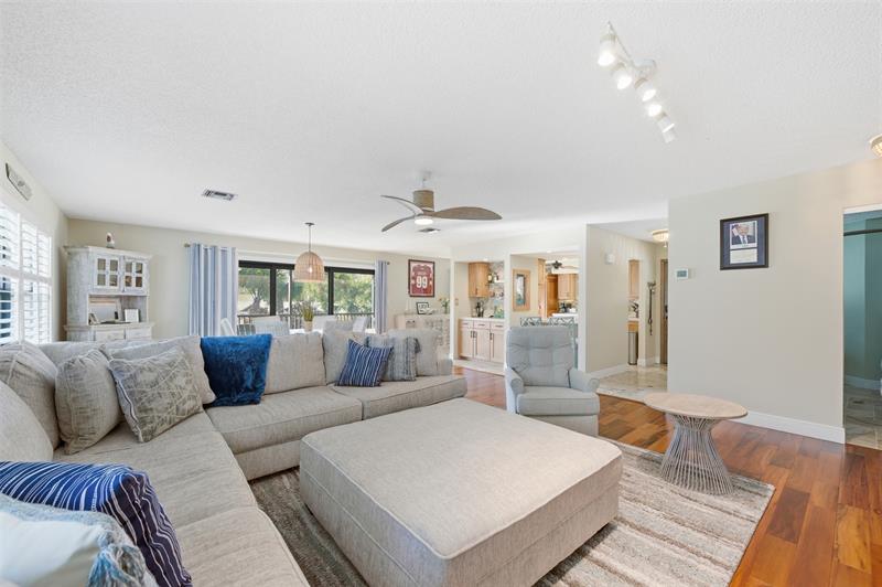 Details for 4099 Centerboard Ln  4b, Stuart, FL 34997