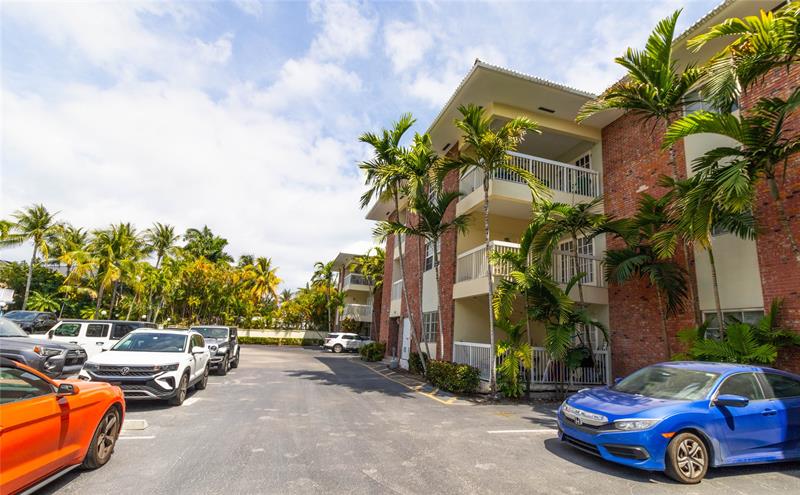 Details for 2424 17th St  305b, Fort Lauderdale, FL 33316