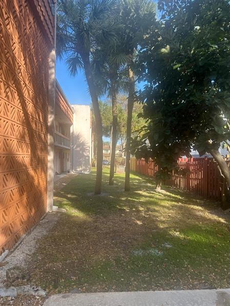 Details for 7610 Stirling Rd  202 G, Hollywood, FL 33024