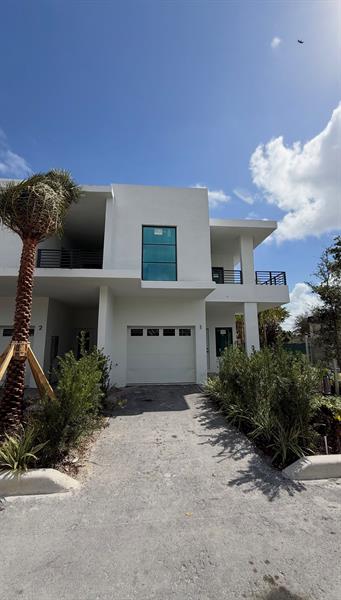 Details for 2511 Pierce St  2, Hollywood, FL 33020