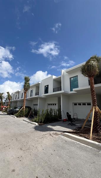 Details for 2511 Pierce St  3, Hollywood, FL 33020