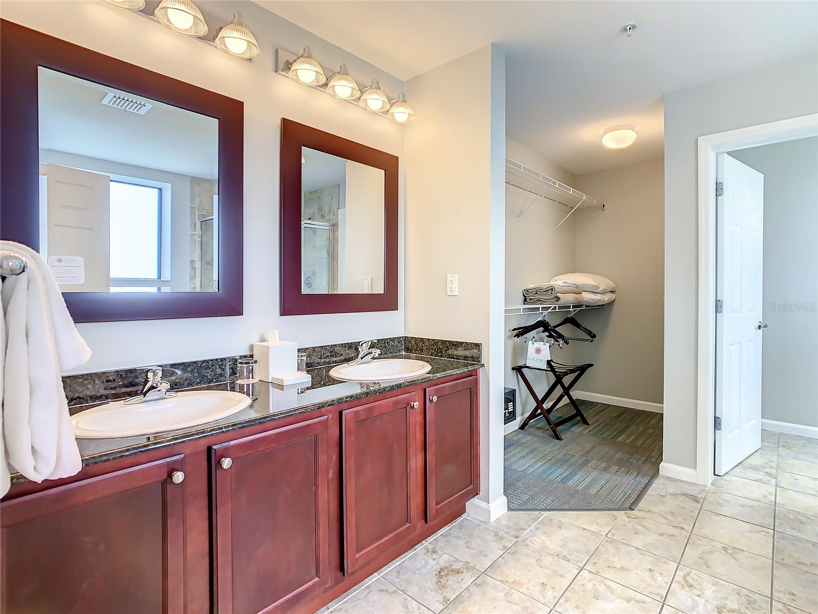 Image 23 of 68 For 14501 Grove Resort Ave  1707