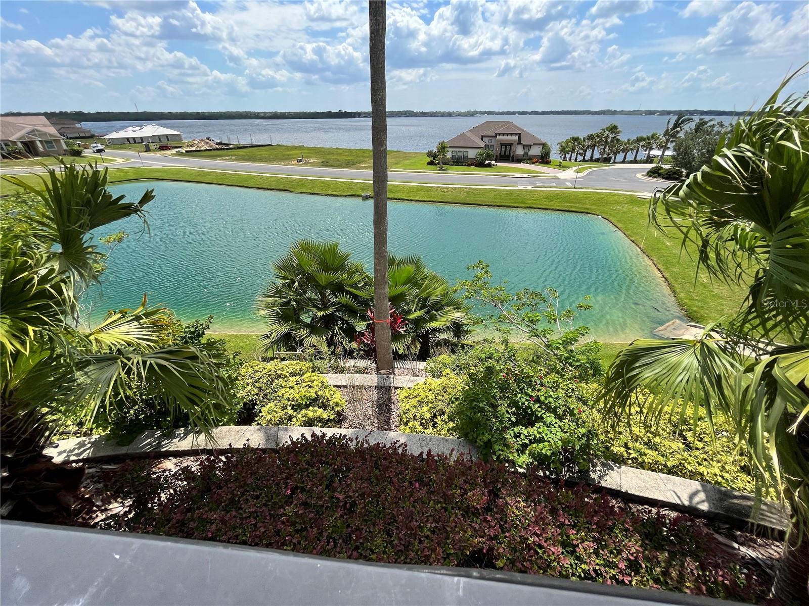 Image 31 of 41 For 344 Caladium Ave