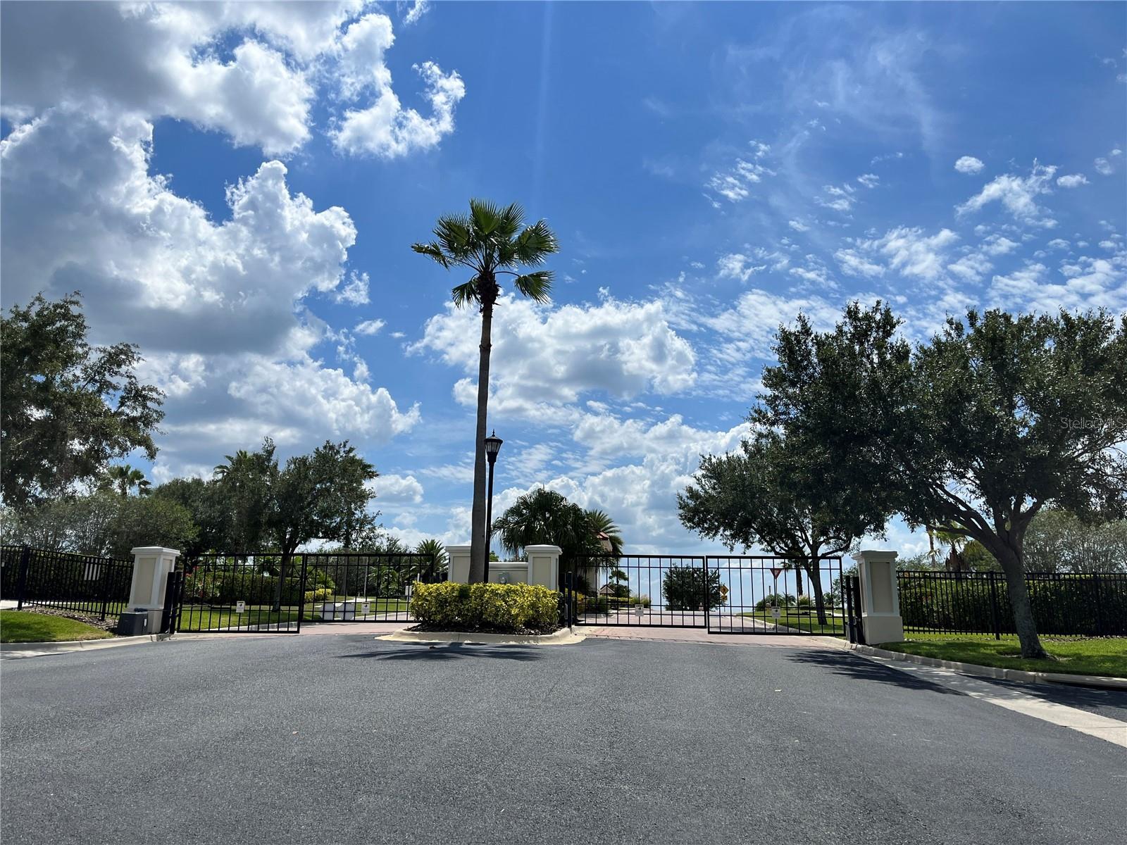 Image 41 of 41 For 344 Caladium Ave