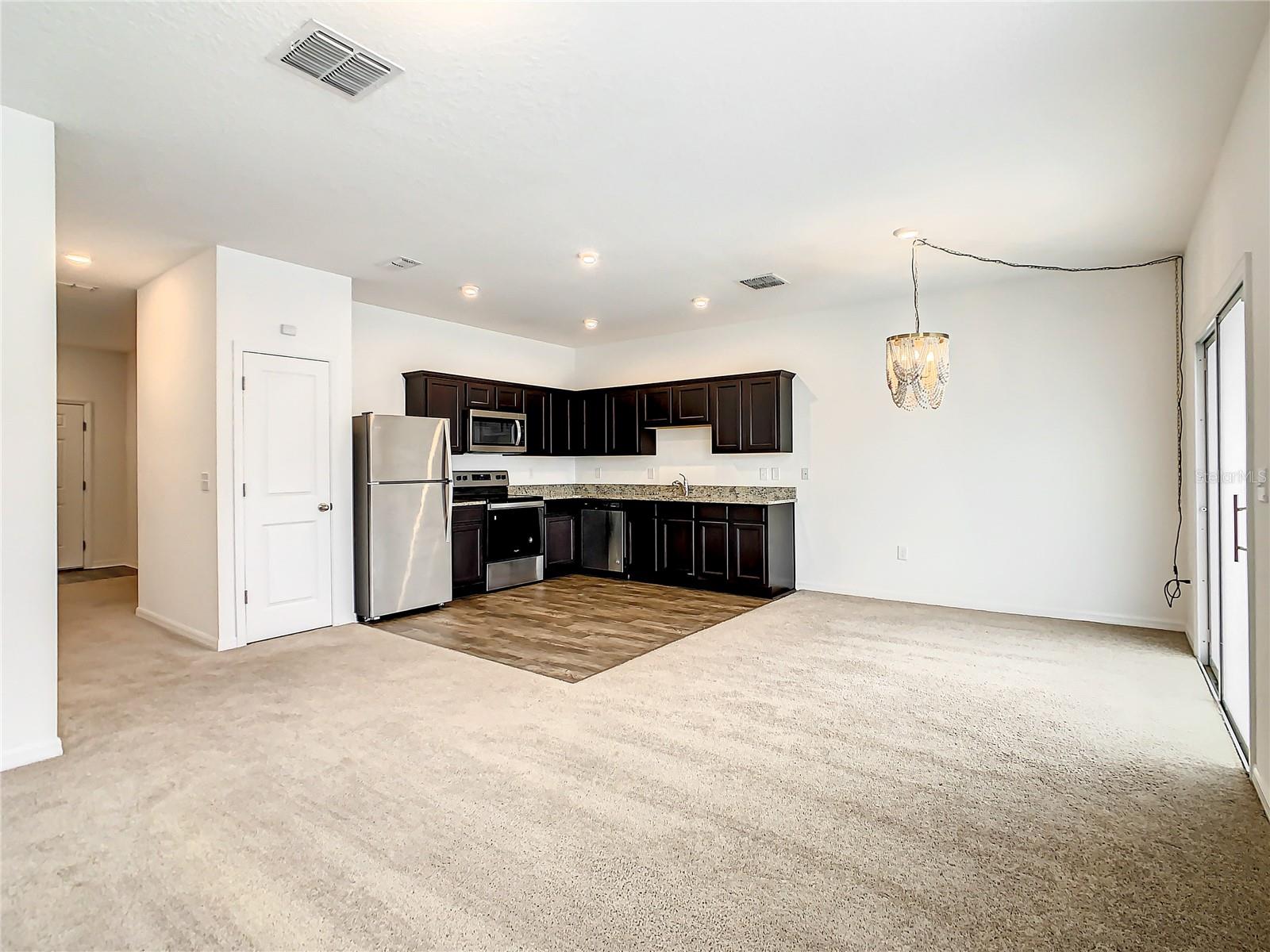 Image 10 of 51 For 888 Grandin Street