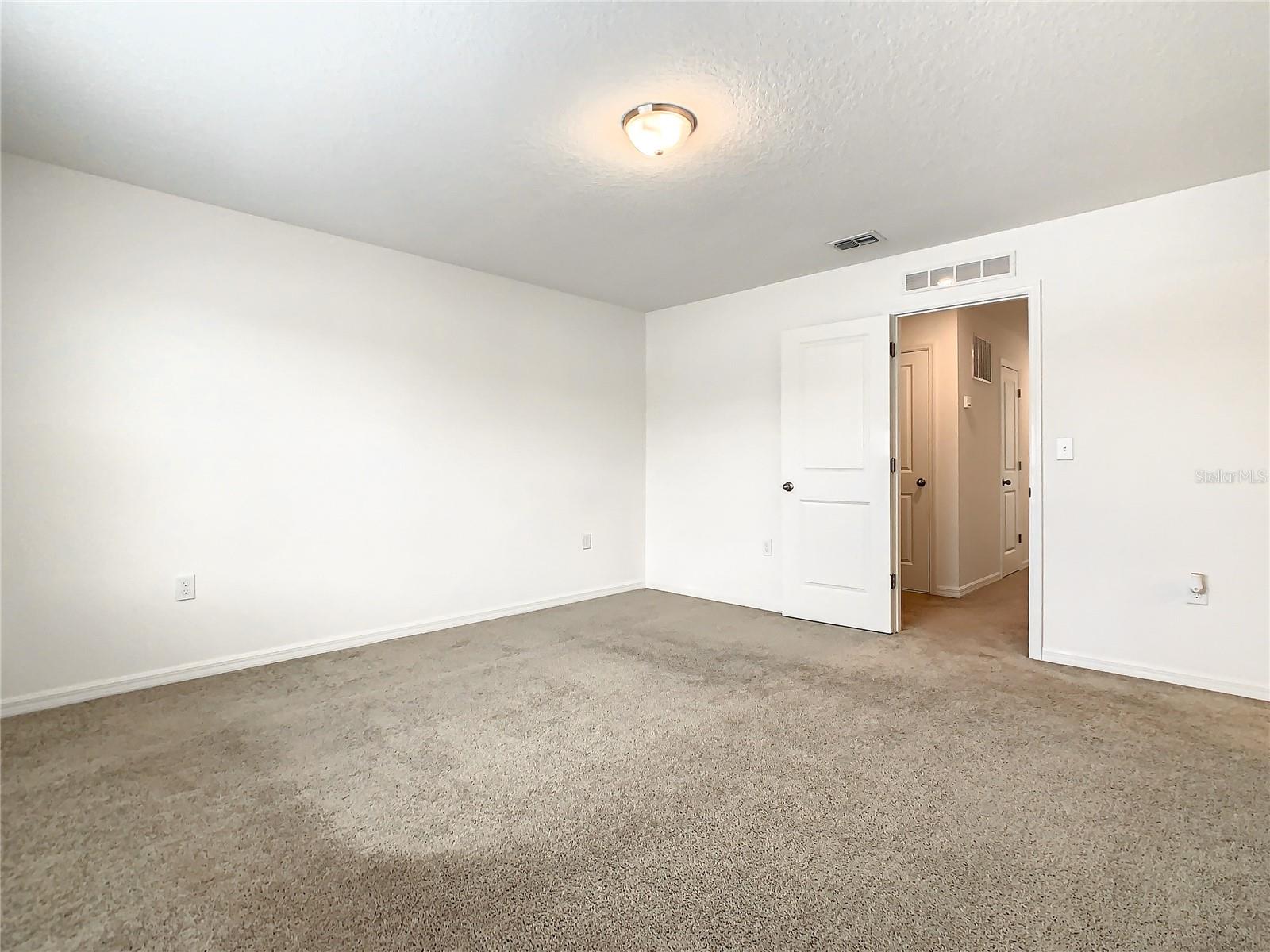 Image 20 of 51 For 888 Grandin Street