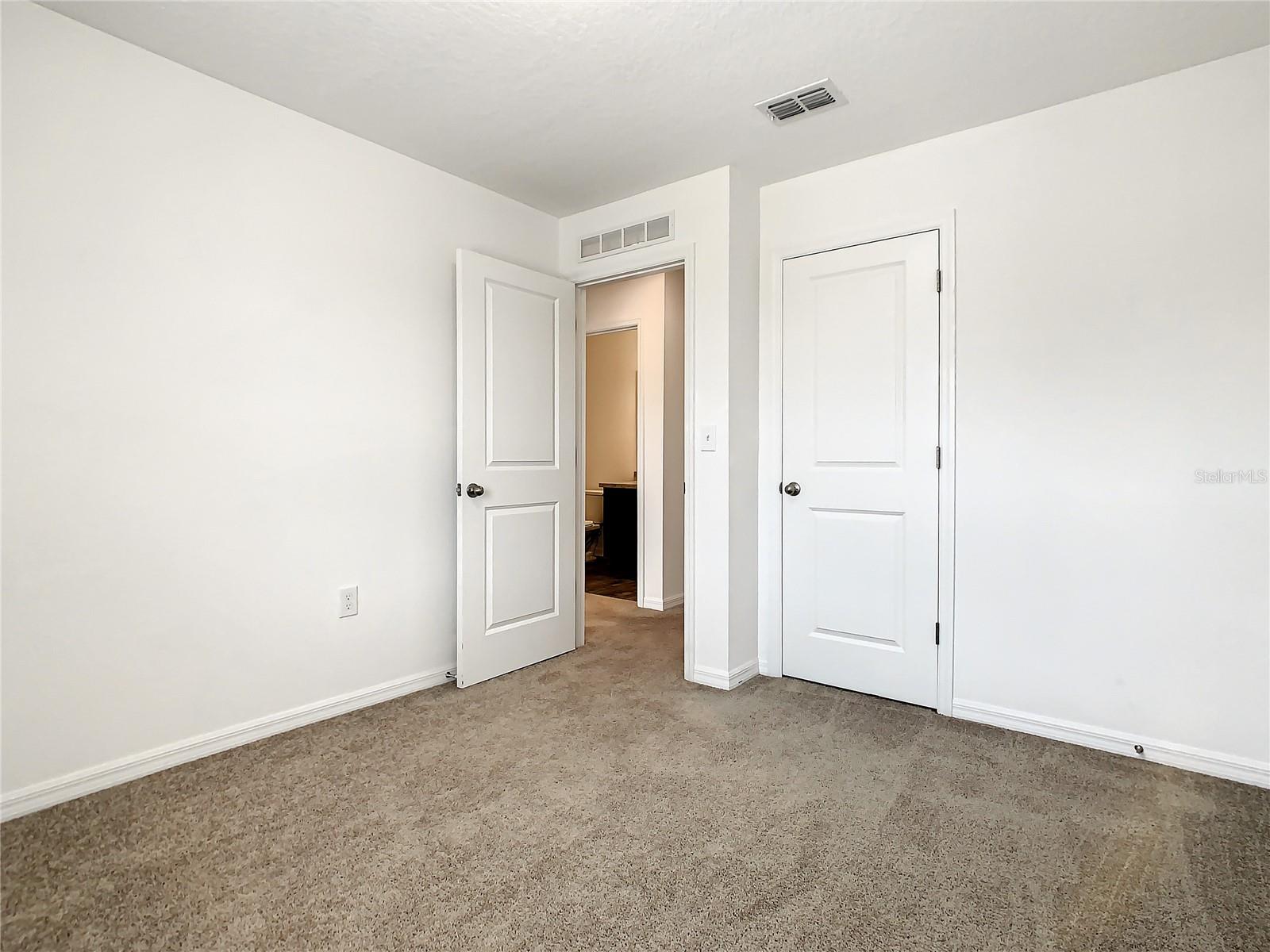 Image 29 of 51 For 888 Grandin Street