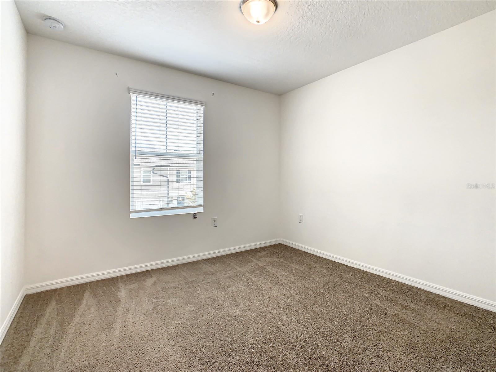 Image 32 of 51 For 888 Grandin Street