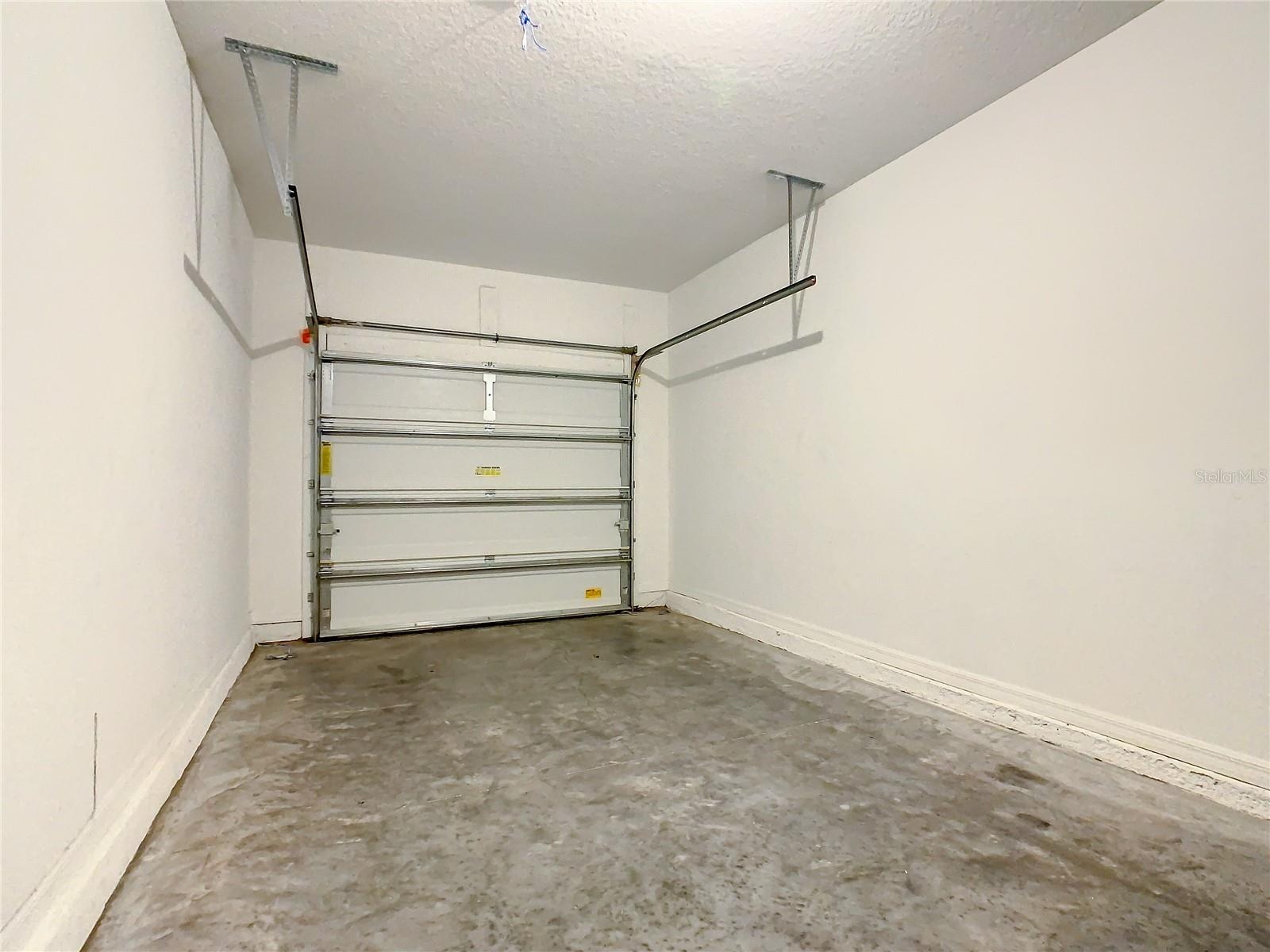 Image 35 of 51 For 888 Grandin Street