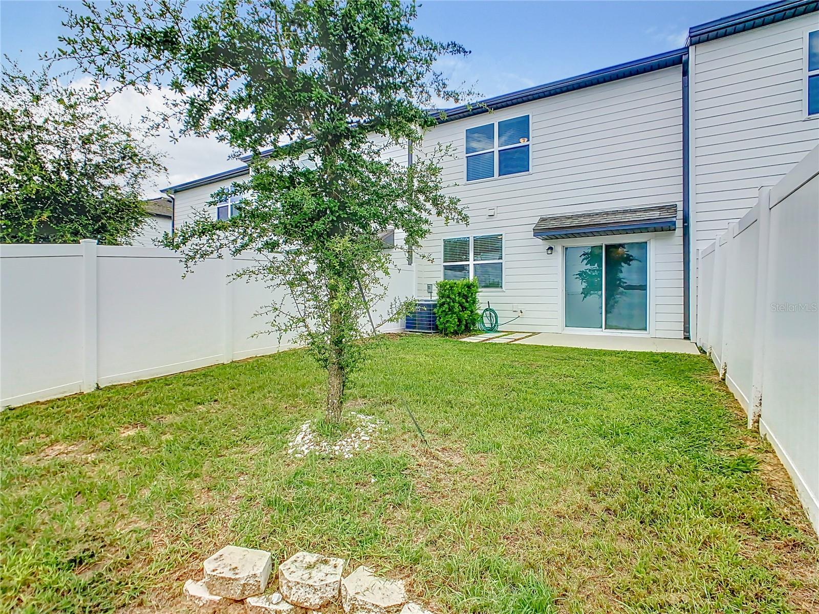Image 39 of 51 For 888 Grandin Street