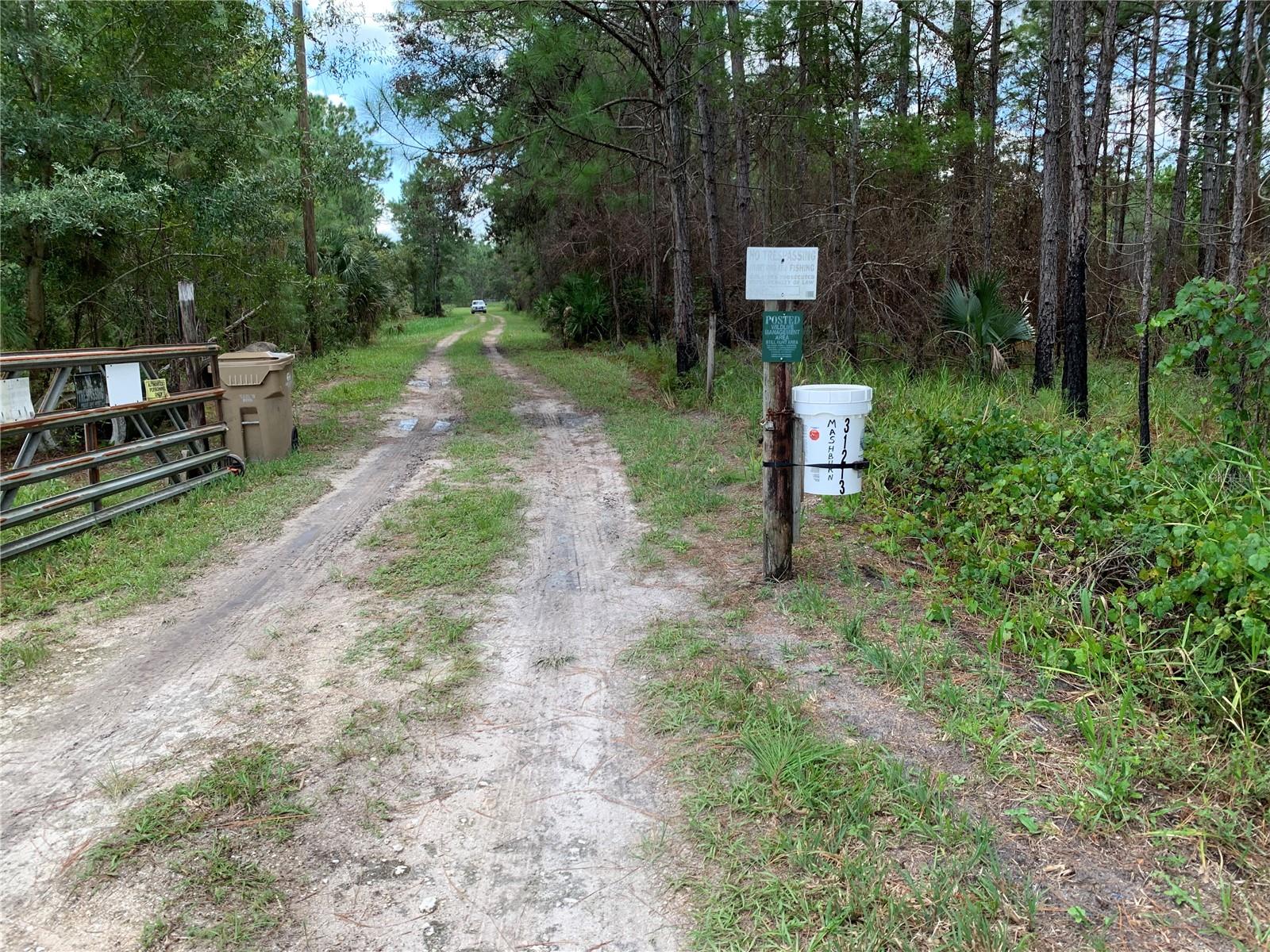 Details for 37555 Catamaran Lane, EUSTIS, FL 32736