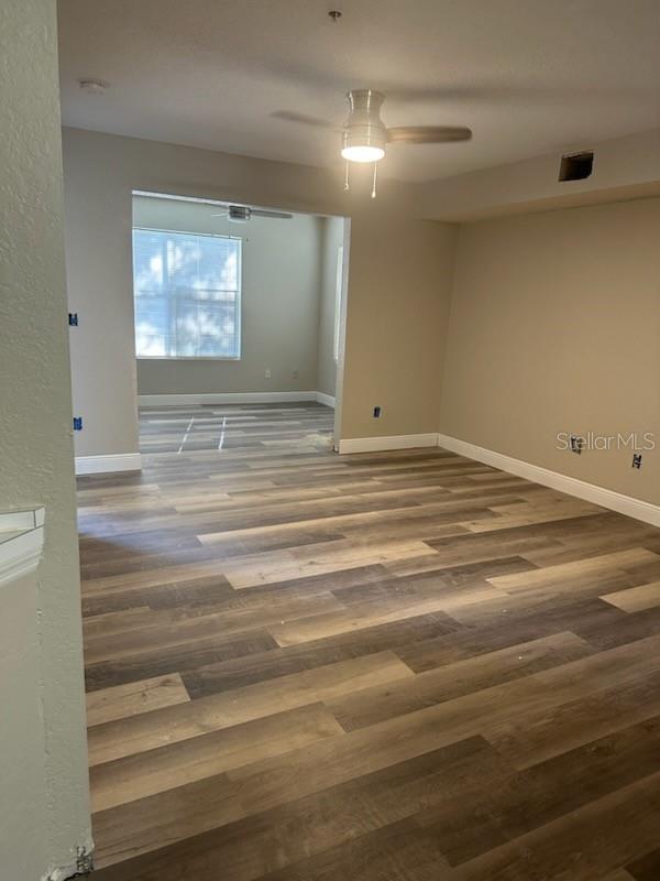 Image 7 of 13 For 822 Camargo Way 101