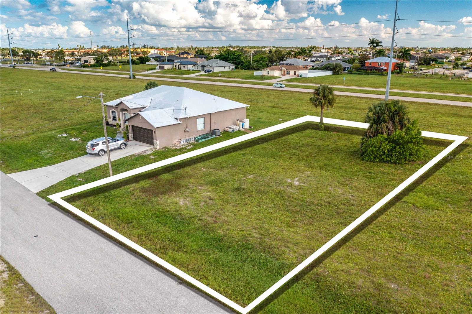 Details for 1718 8th Terrace, CAPE CORAL, FL 33993