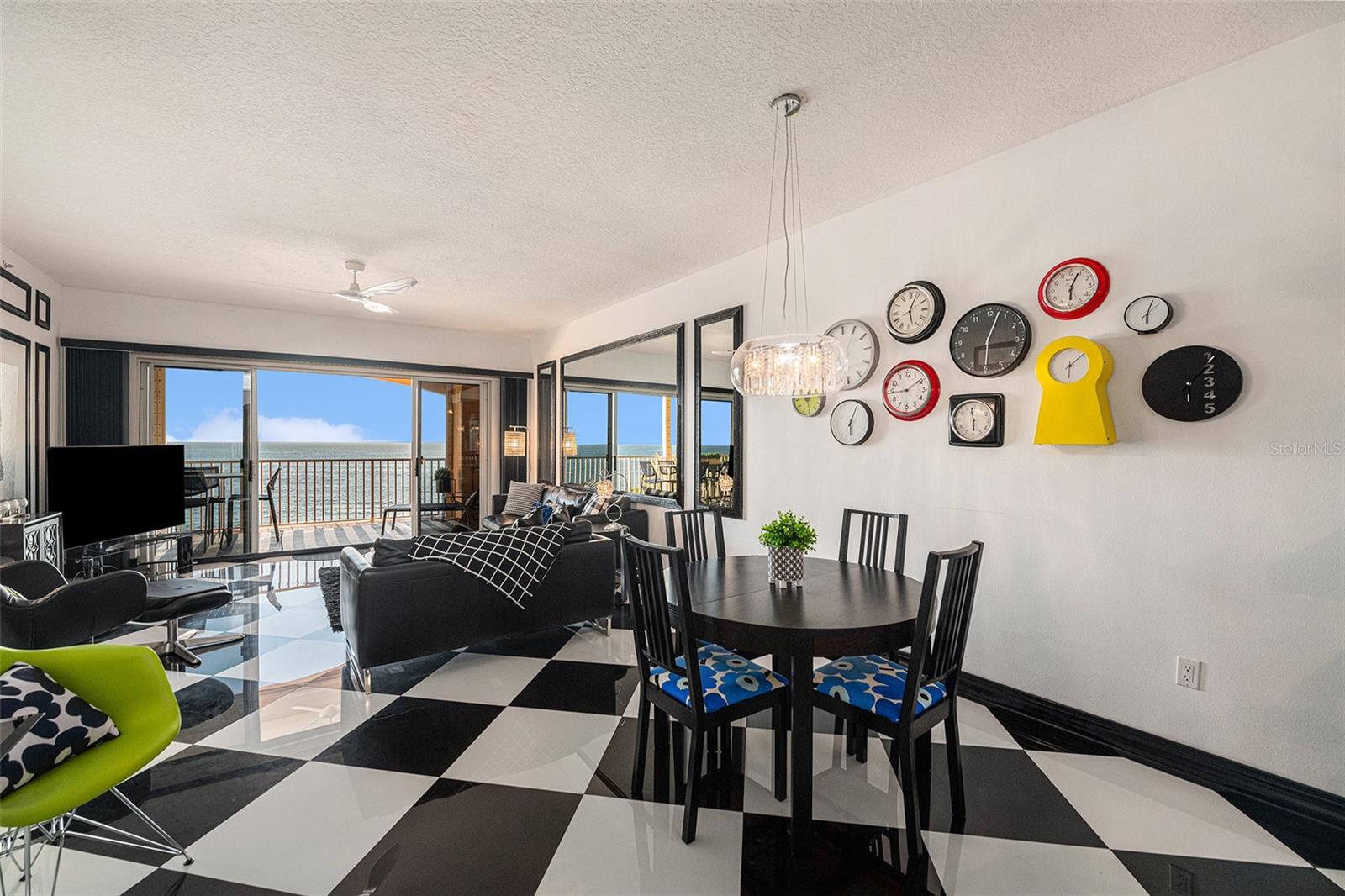 Listing photo id 8 for 16700 Gulf Boulevard 625