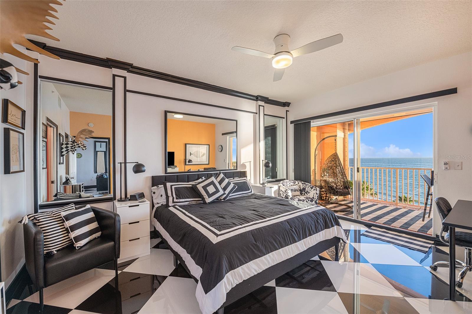 Listing photo id 15 for 16700 Gulf Boulevard 625