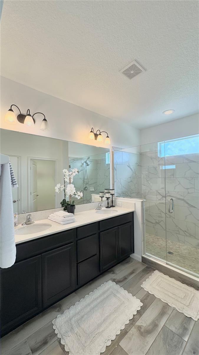 Image 16 of 20 For 224 Trinity Ridge Circle