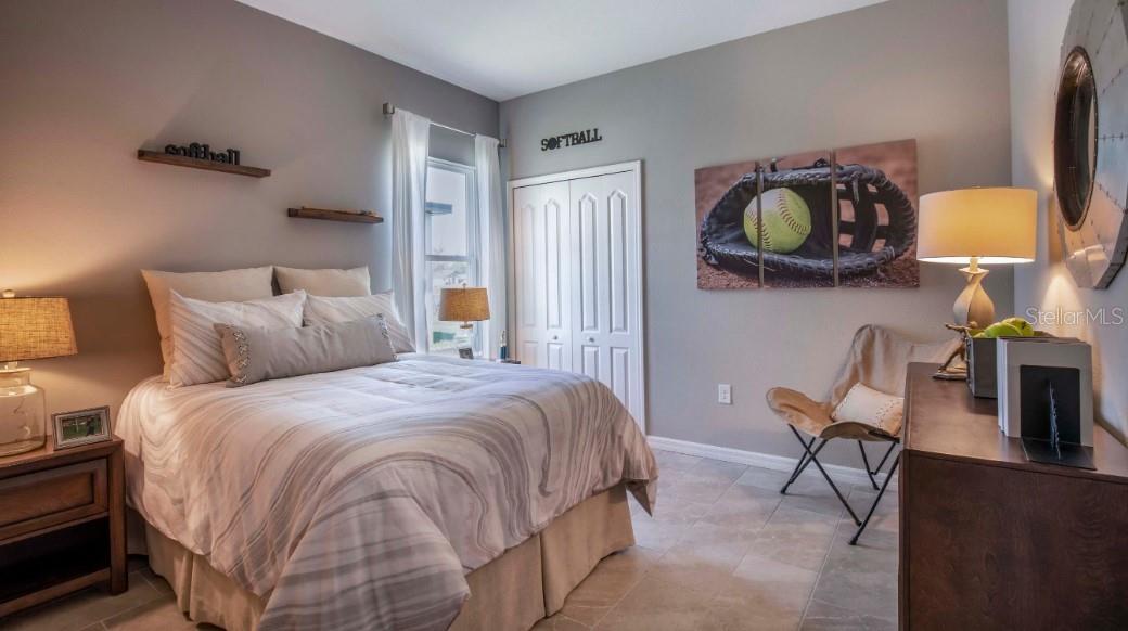 Image 22 of 25 For 1372 Hartsdale Street