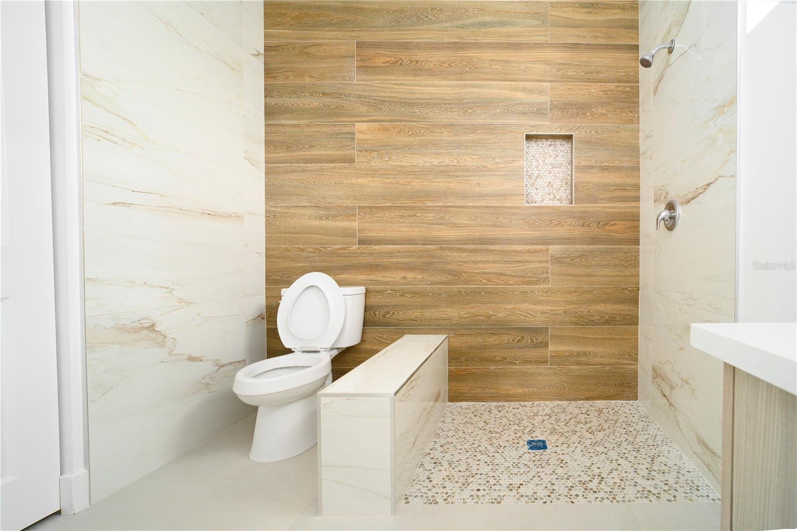 Image 5 of 26 For Xx 15101 Brainbridge Circle