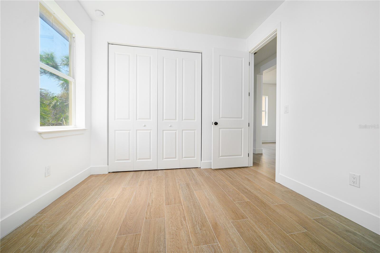 Image 6 of 26 For Xx 15101 Brainbridge Circle