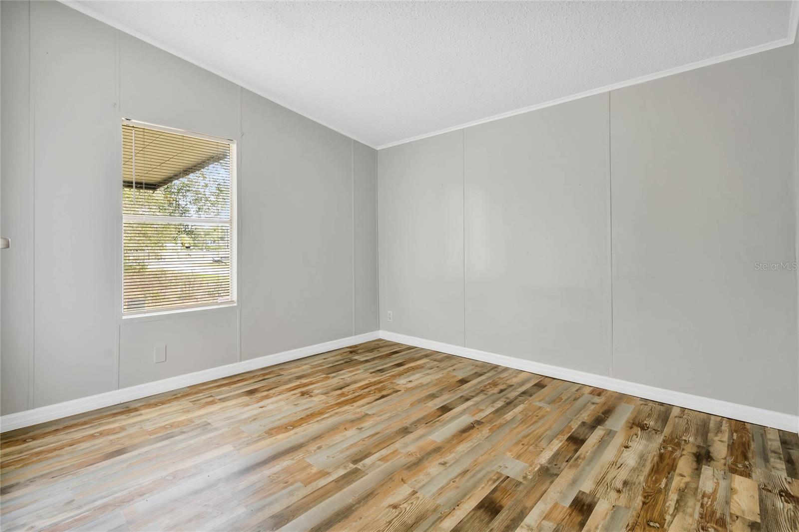 Image 14 of 23 For 26634 June Avenue