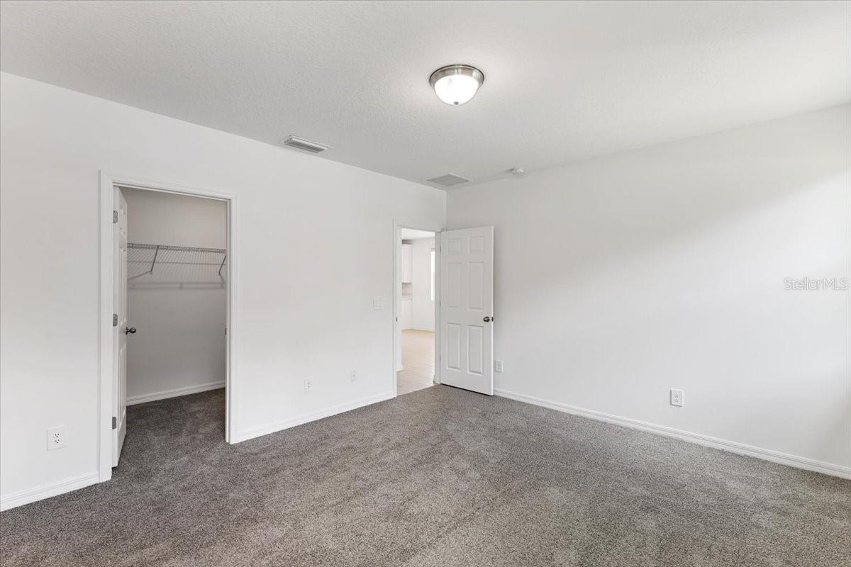 Image 4 of 25 For 2951 Sunstar Drive