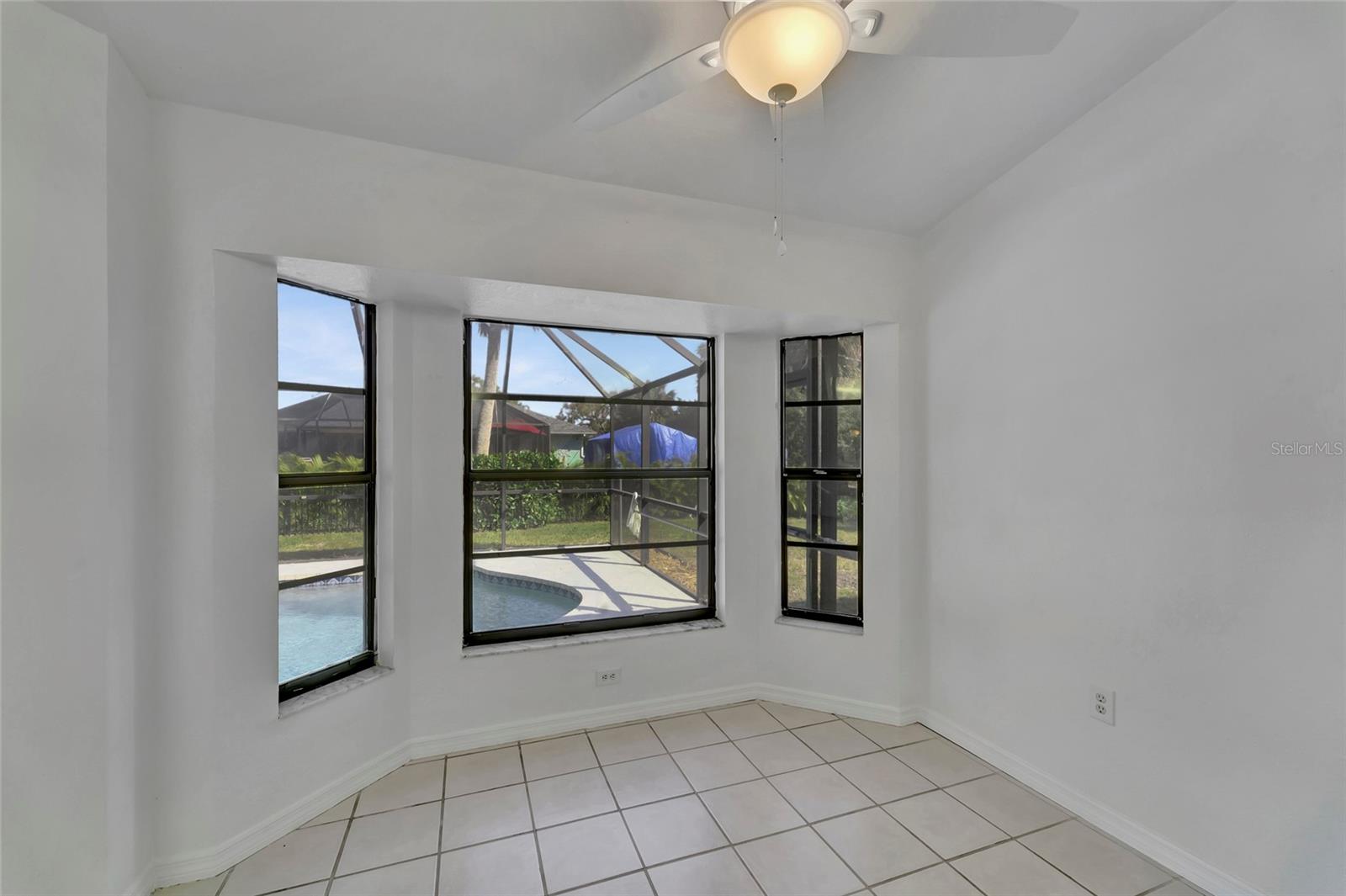 Image 18 of 51 For 4058 Kinney Street