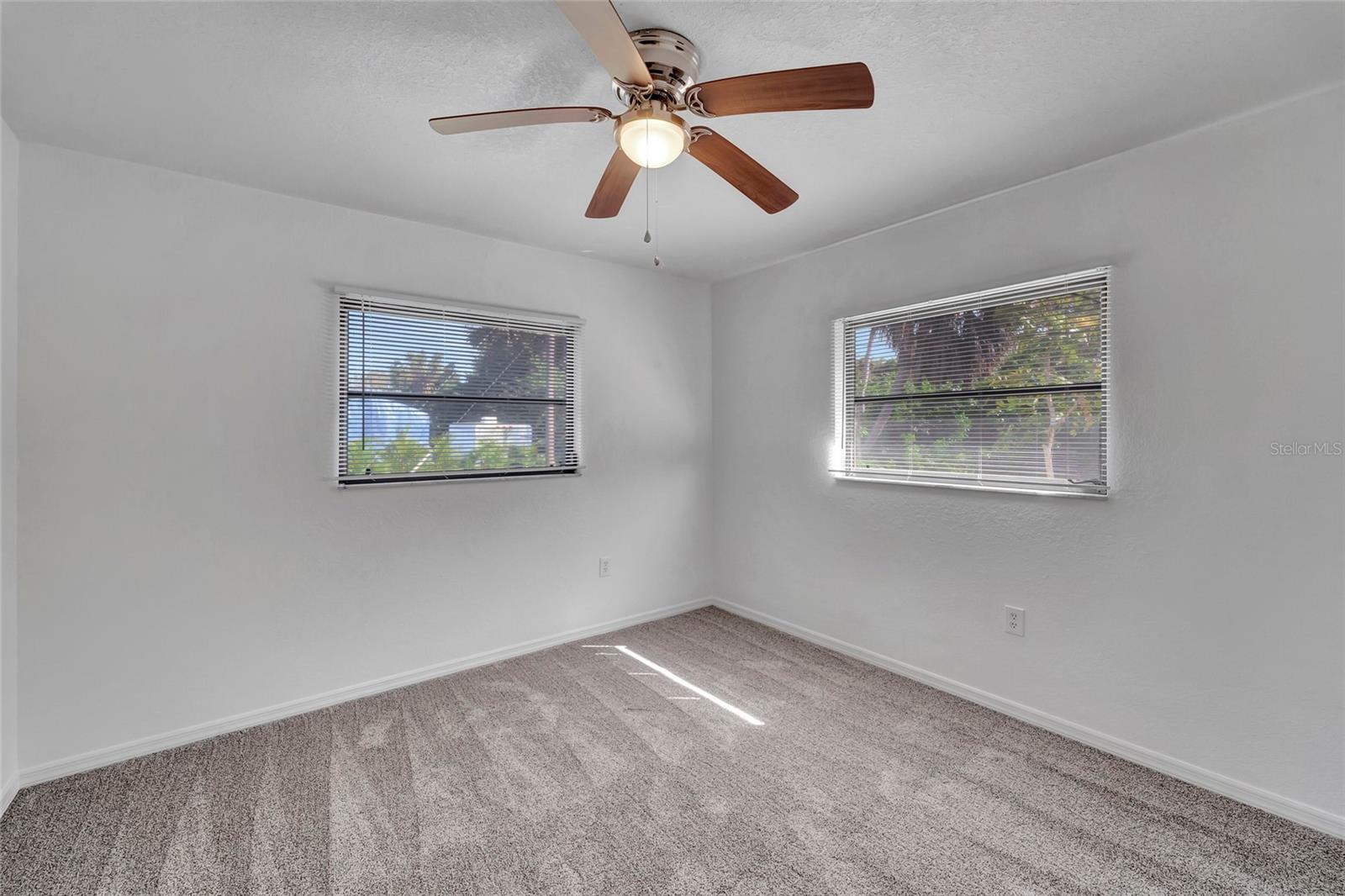 Image 25 of 51 For 4058 Kinney Street