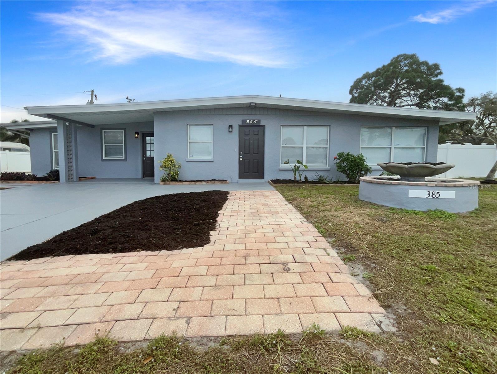 Details for 385 Seminole Drive, VENICE, FL 34293