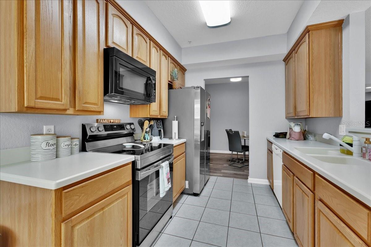 Image 11 of 31 For 8316 Fontera Drive