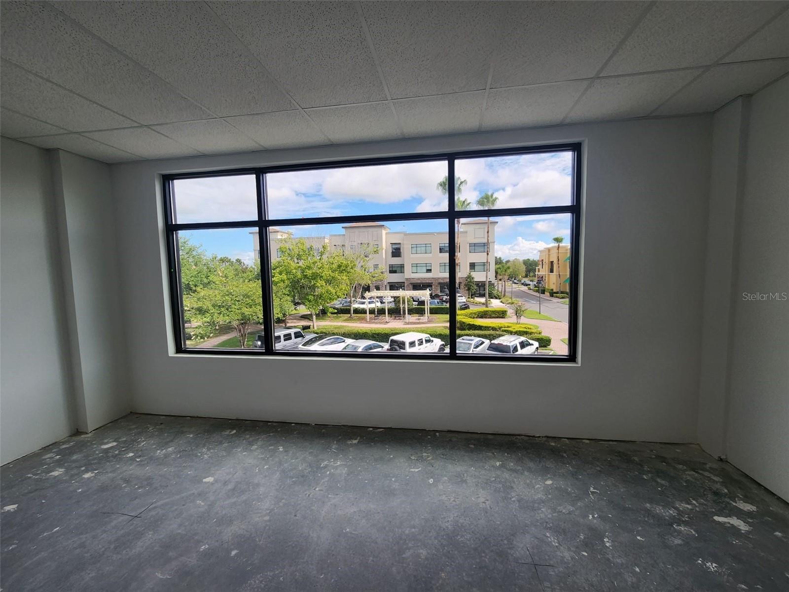 Image 4 of 14 For 13564 Village Park Drive O-215