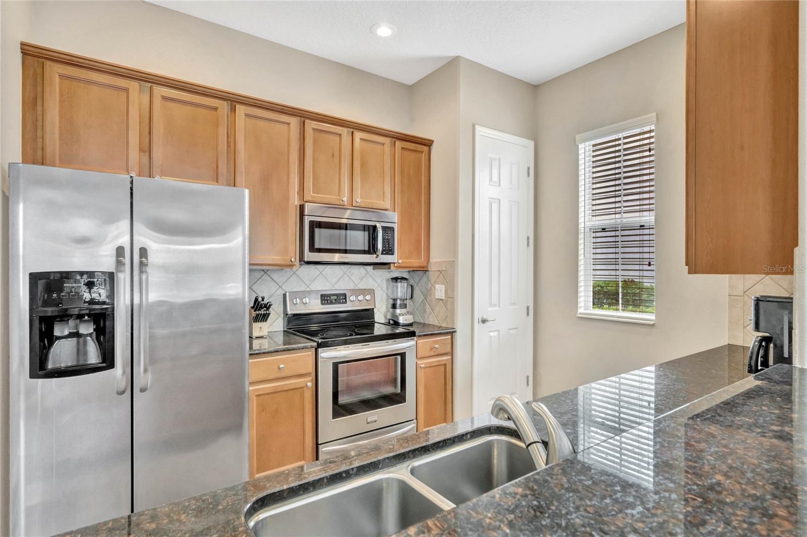 Image 7 of 37 For 7768 Linkside Loop