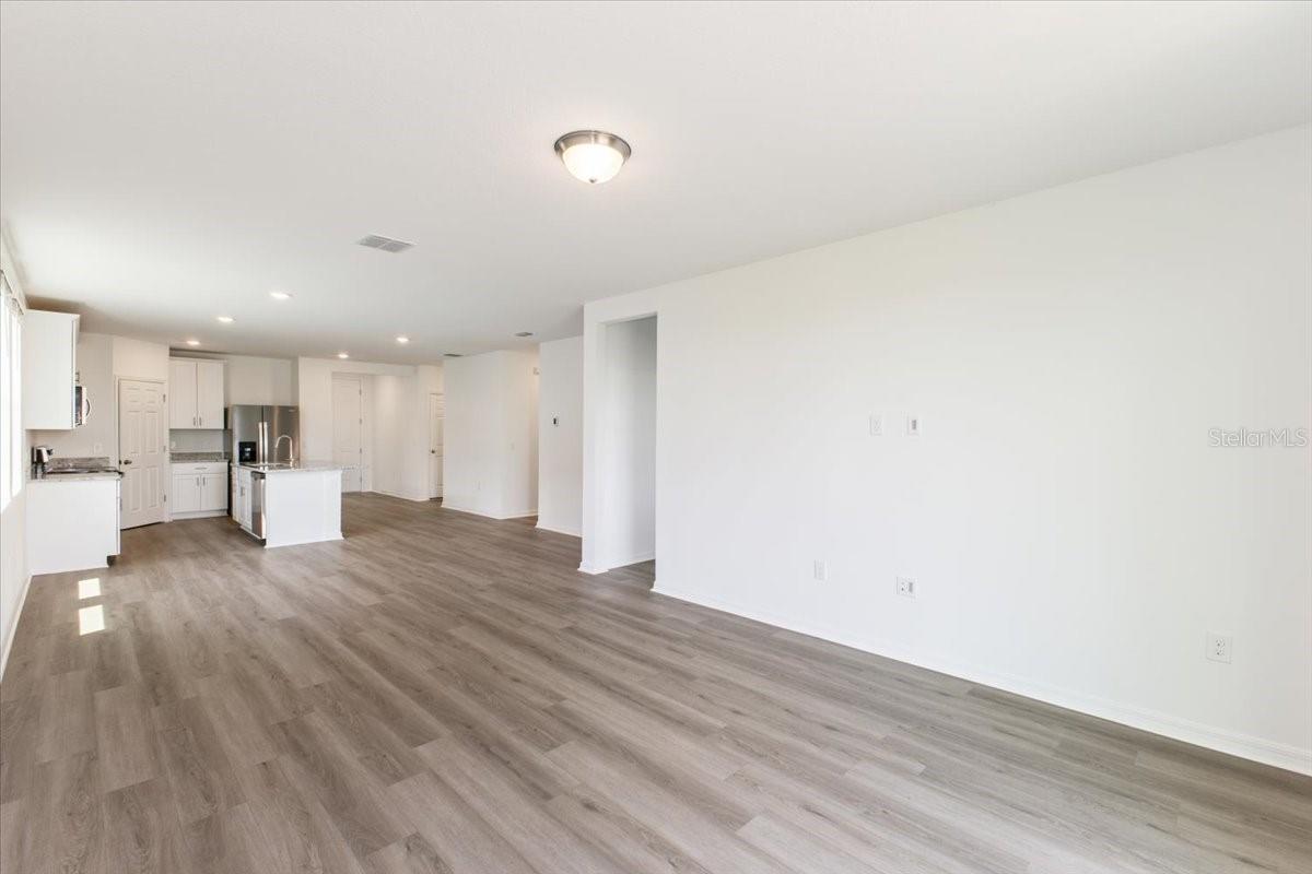 Image 17 of 25 For 1163 Foreshore Lane