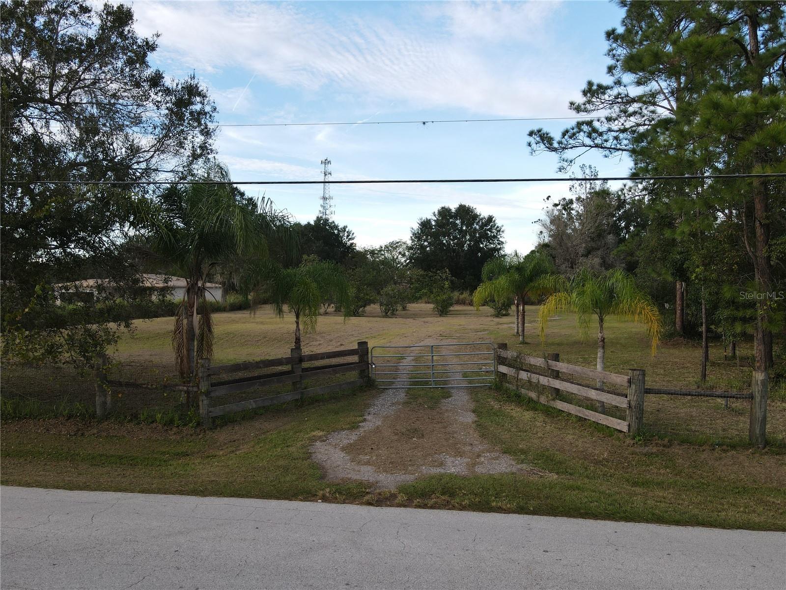 Image 18 of 26 For  19th Street 