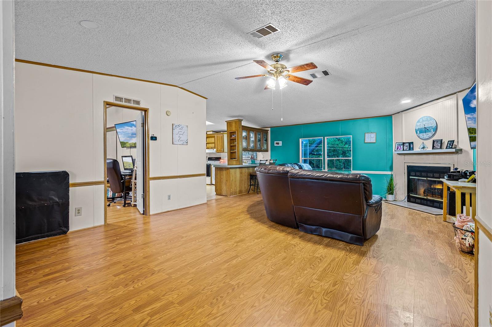 Image 5 of 28 For 7675 County Road 109e