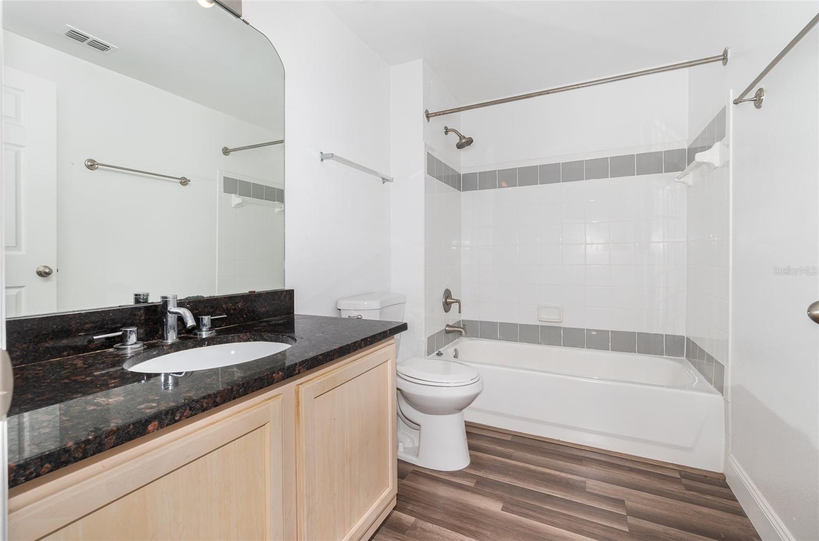 Image 21 of 28 For 6412 Queens Borough Avenue 215