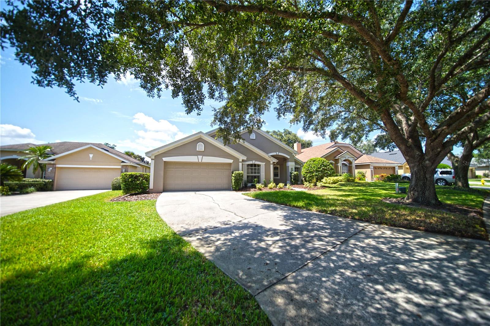 Image 2 of 46 For 582 Lakeworth Circle