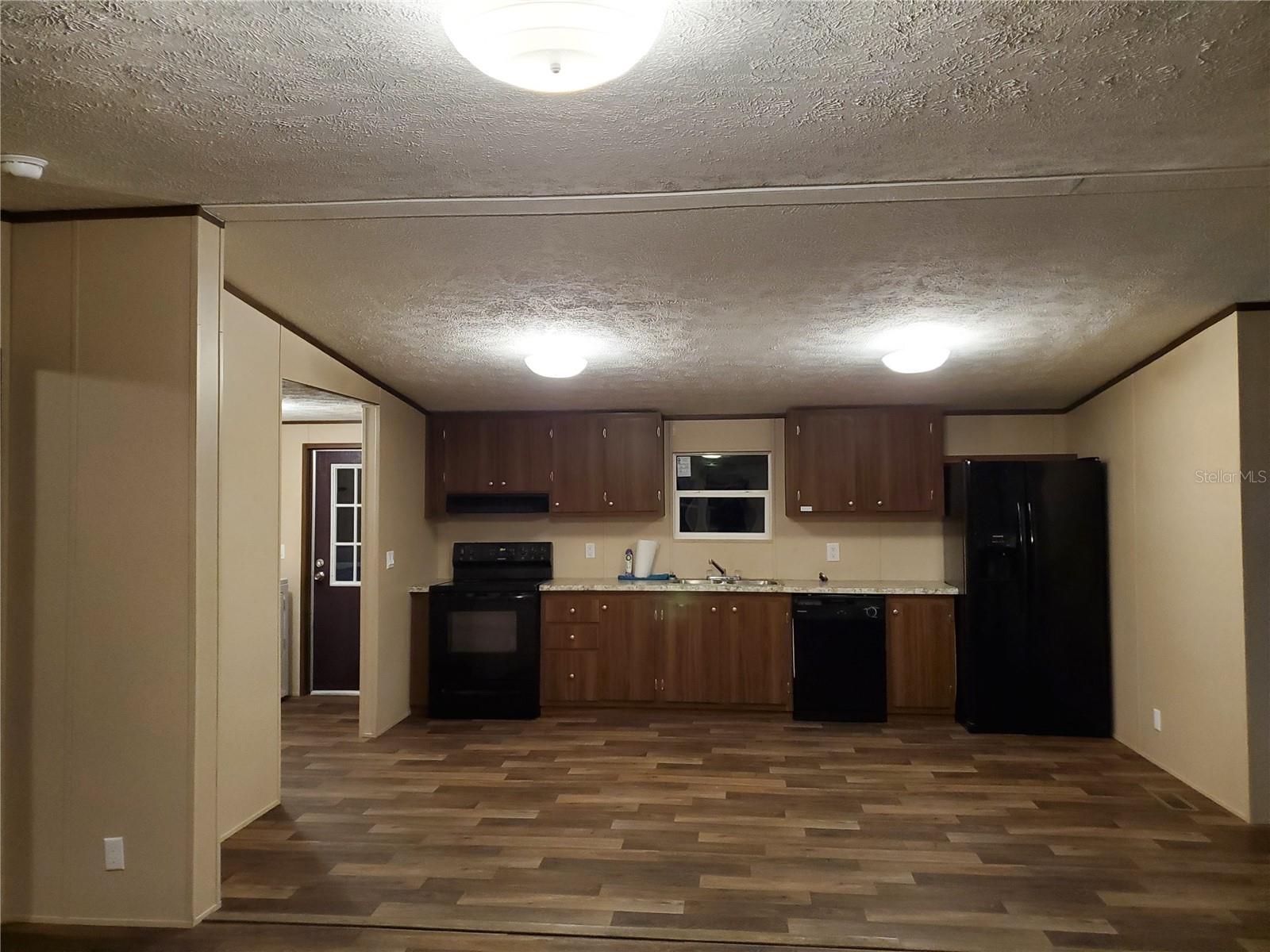 Image 3 of 19 For 4660 Chicadee Avenue
