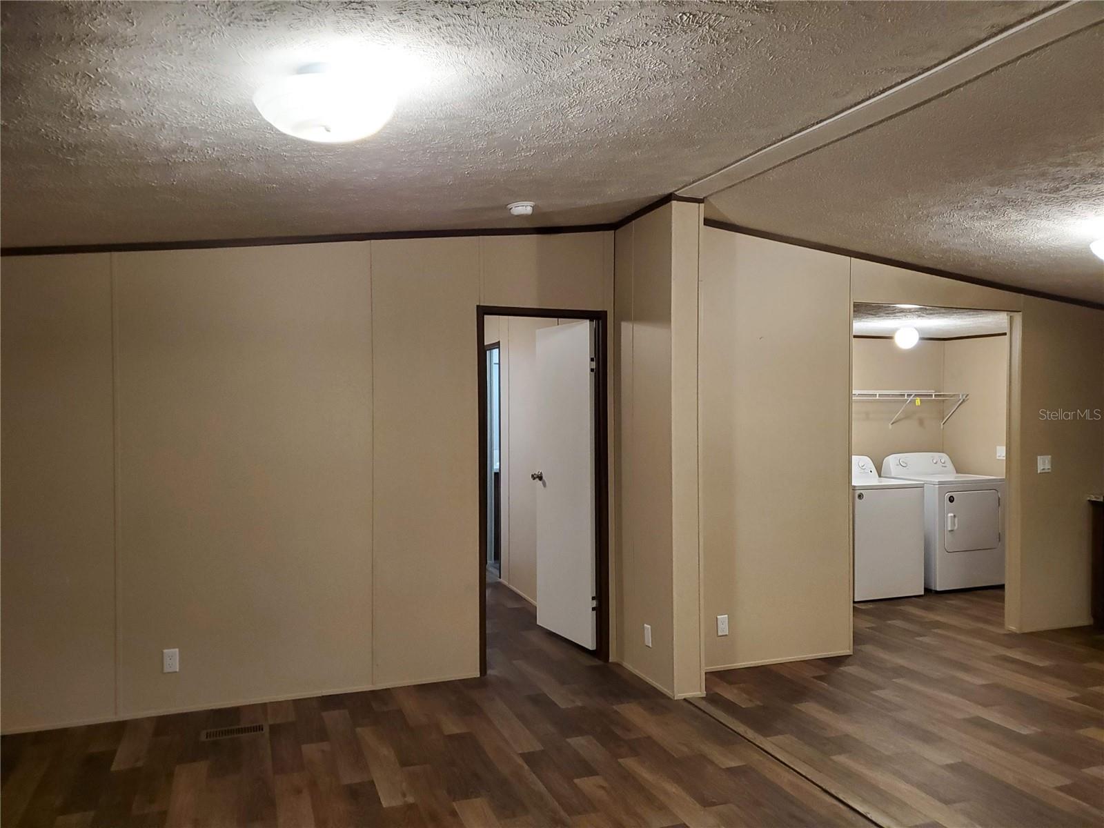 Image 8 of 19 For 4660 Chicadee Avenue