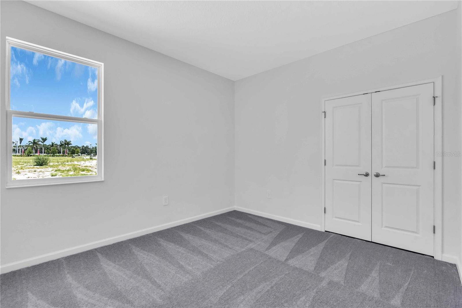 Image 14 of 18 For 9577 Vibrant Lane