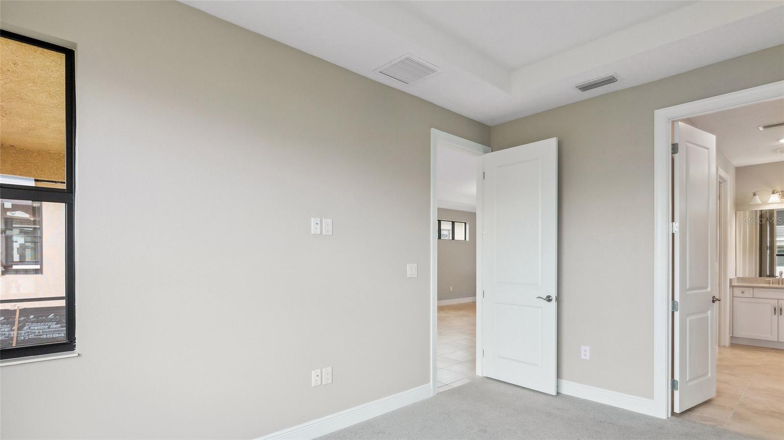 Image 11 of 63 For 4915 Carova Way