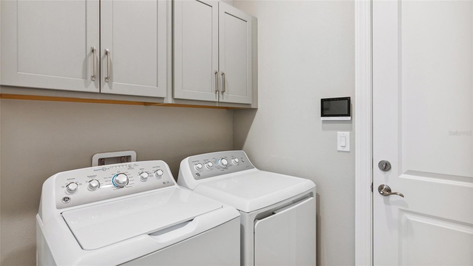 Image 9 of 63 For 4915 Carova Way