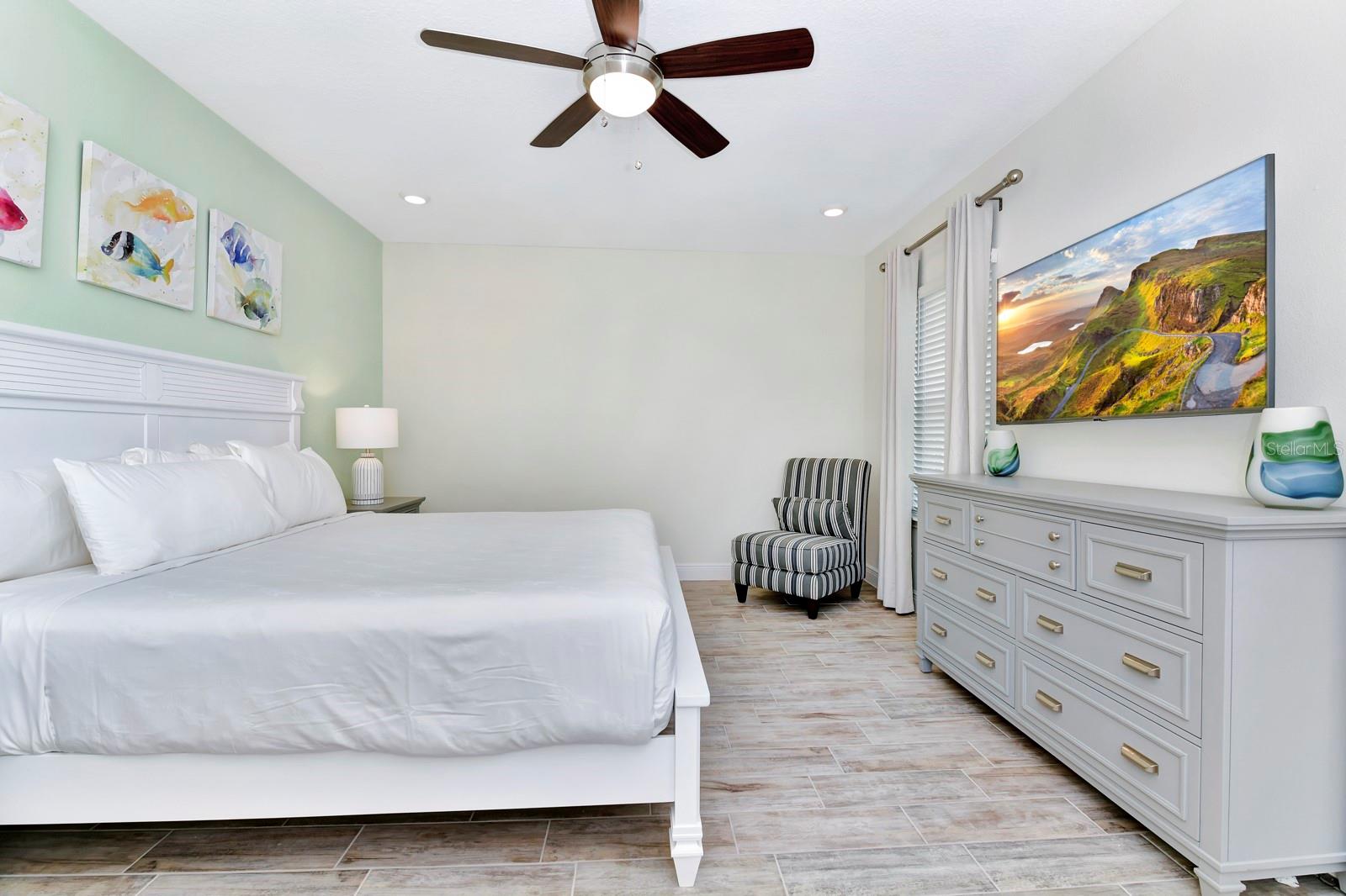 Image 32 of 43 For 8103 Coconut Place