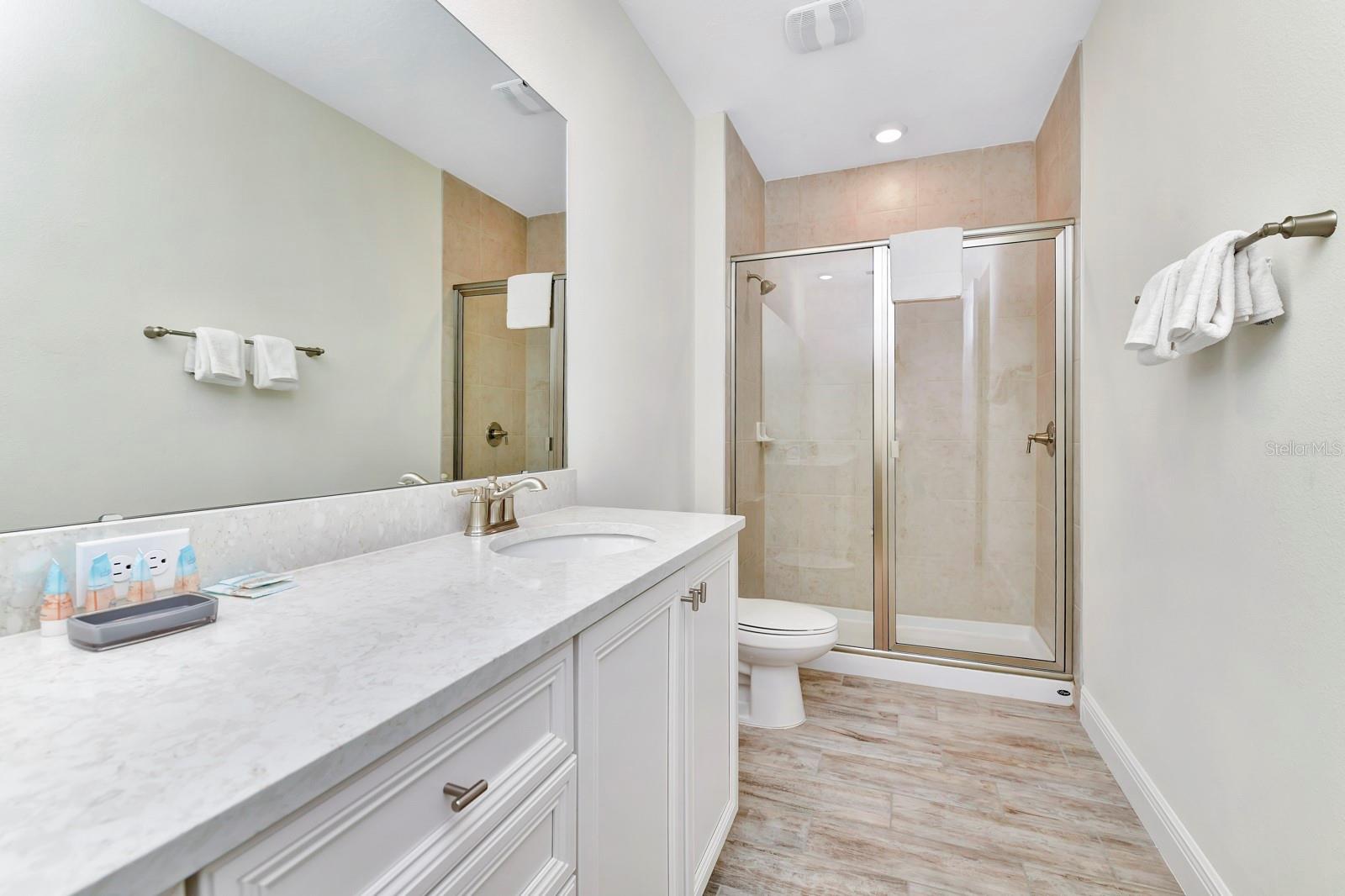 Image 36 of 43 For 8103 Coconut Place