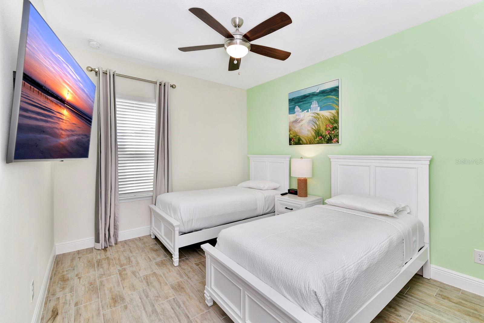 Image 37 of 43 For 8103 Coconut Place