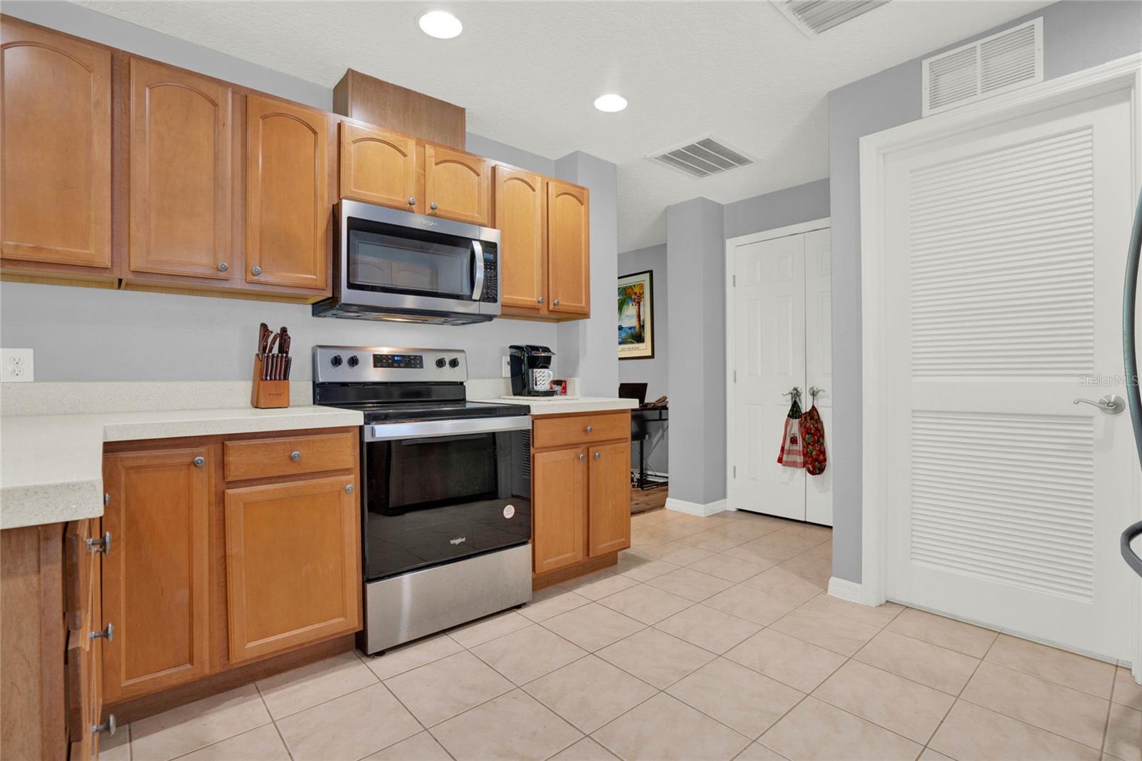 Image 15 of 53 For 4223 Arlington Ridge Boulevard
