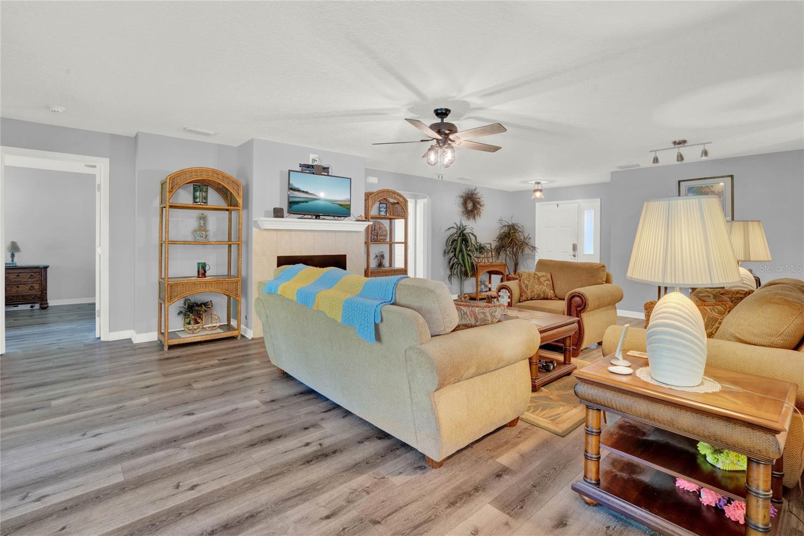 Image 9 of 53 For 4223 Arlington Ridge Boulevard