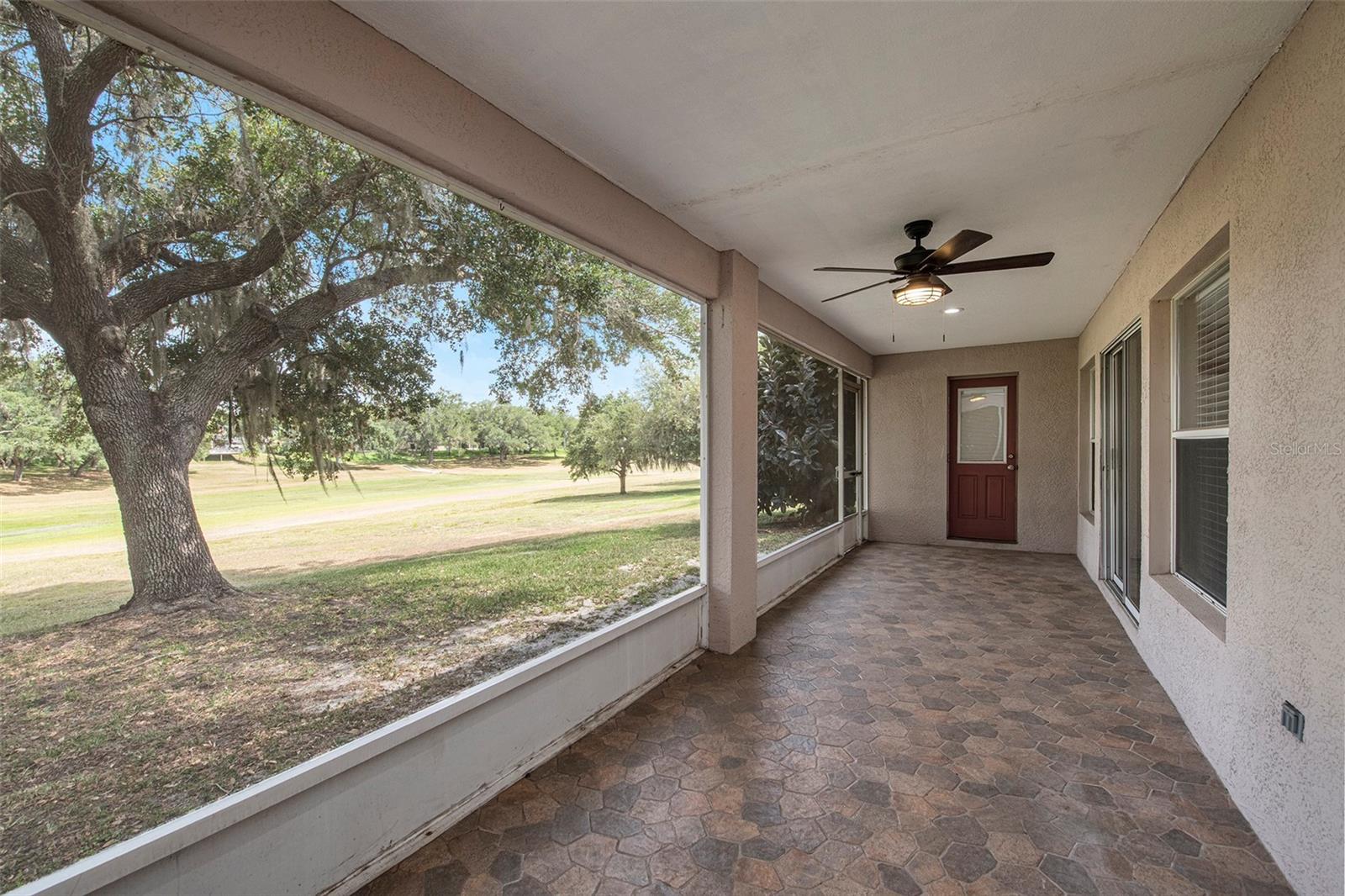 Listing photo id 12 for 728 Berry Bramble Drive